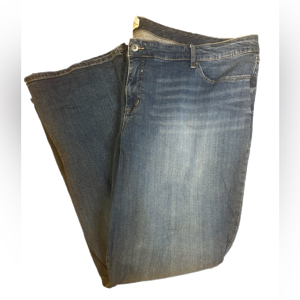 Torrid blue jeans boot cut size 30 XT